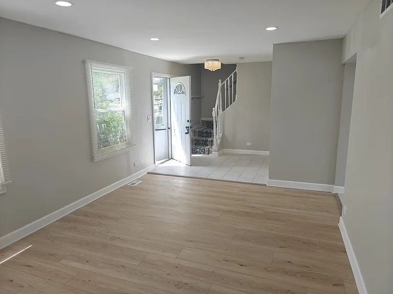2208 Kensington Dr — Photo 15