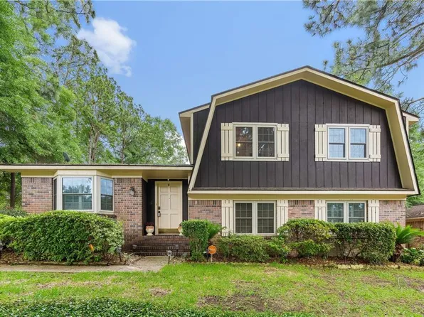 6205 Burntwood Dr N, Mobile, AL 36609