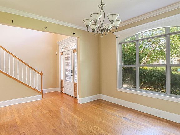 5th image of 11405 Ashton Ln W