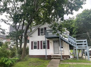 164 Main St #B, Wareham, MA 02571