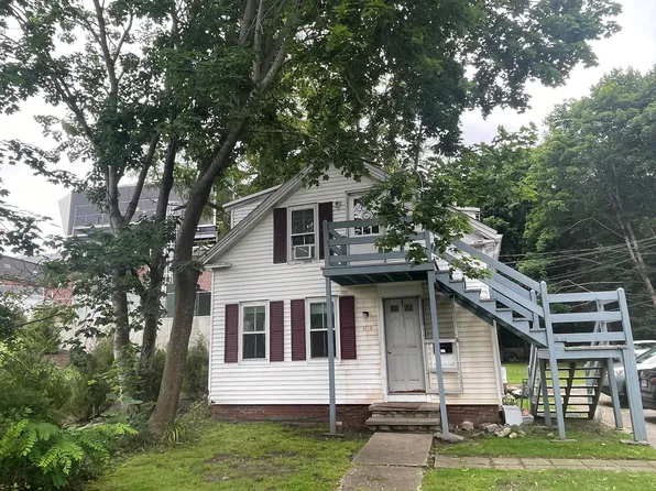 164 Main St #B, Wareham, MA 02571