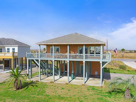 2nd image of 3399 Beachcomber Dr