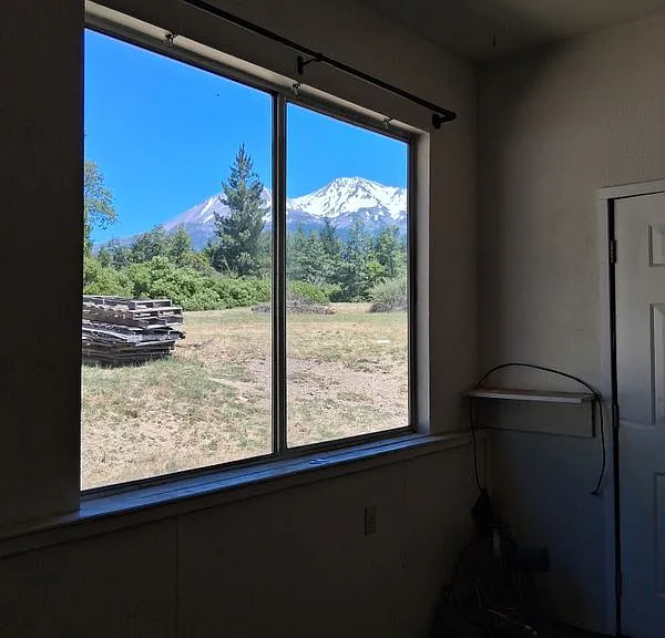 215 Ski Village Dr — Photo 2