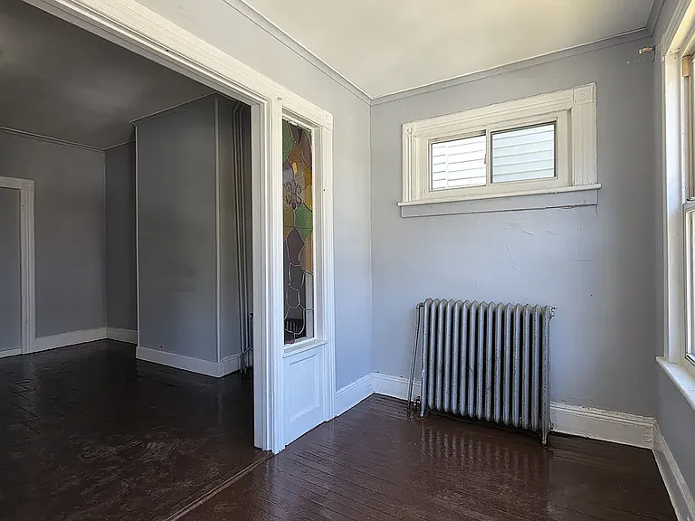 96 Brown Pl #A — Photo 22