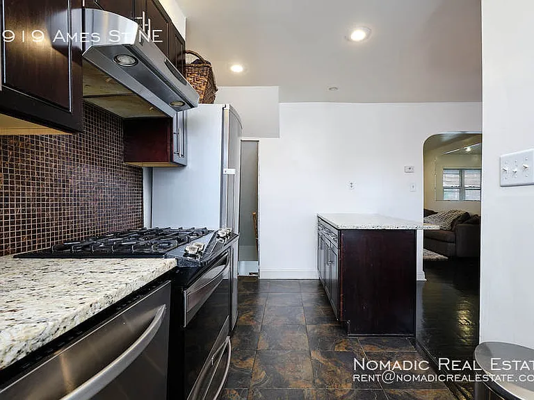 3919 Ames St NE — Photo 8