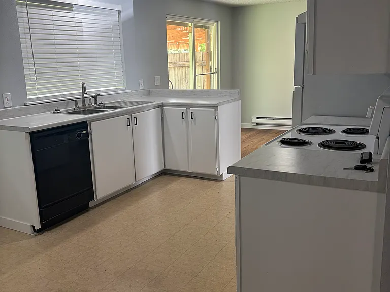 19311 B St E #1 — Photo 9