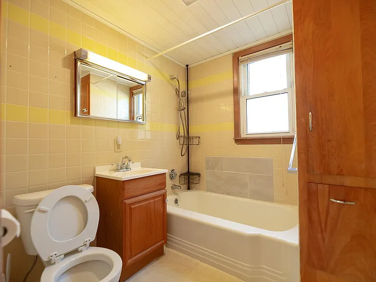 23 Lafayette St #1 — Photo 12