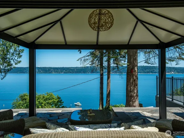 3365 Shoreline Drive, Camano Island, WA 98282