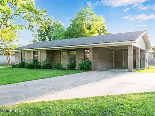 110 Trailwood Cir, Petal, MS 39465