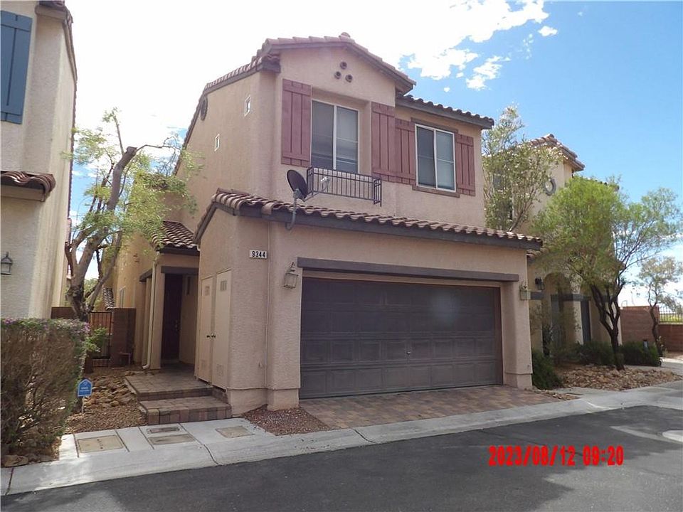 1st image of 9344 Vista Waters Ln