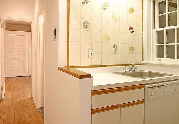 4th image of 304 E 92nd St APT 2W