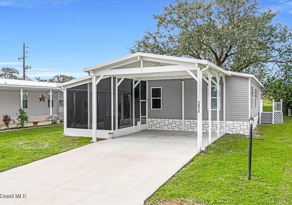 1st image of 1073 Wren Cir
