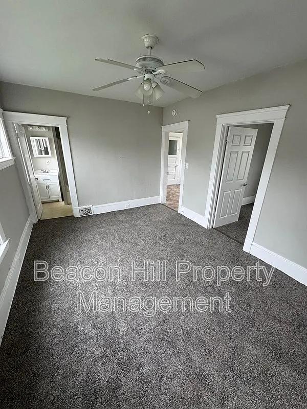 2 bed, 1.0 bath, 754 sqft, $1,100 — Photo 1
