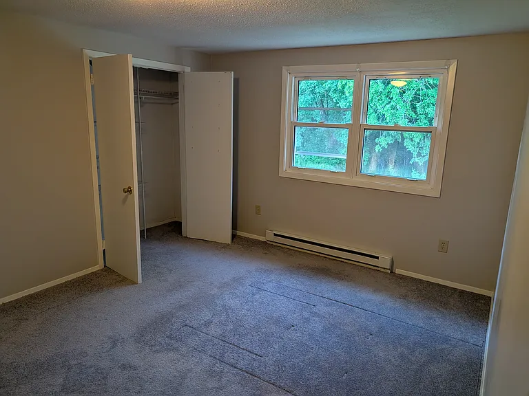 5 Poplar Ln #5D — Photo 11