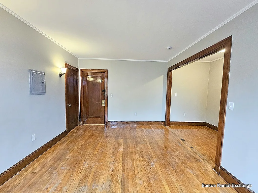 Studio, $2,200 — Photo 3