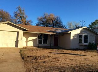307 Westwood Dr, Euless, TX 76039