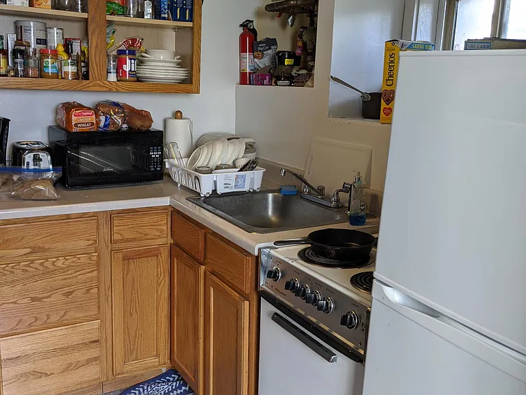 103 S 8th Ave #5 — Photo 3