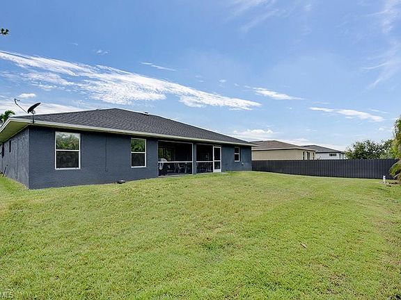 2nd image of 4105 NE 20th PL