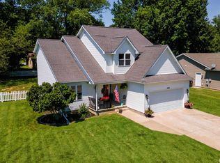2108 W Meadow Ln, Carbondale, IL 62901