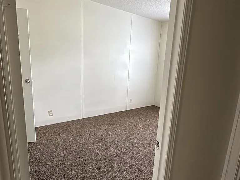 15710 Cypress Garden Dr — Photo 24