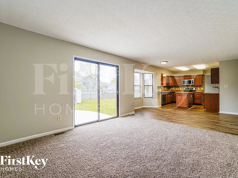 2824 Harnet Ct — Photo 10