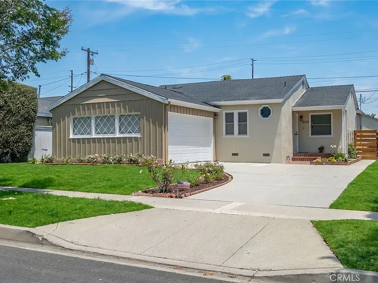 4515 Greenmeadows Ave — Photo 2