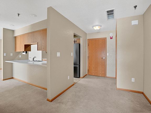 2nd image of 4305 Autumn Ridge Rd Unit 219