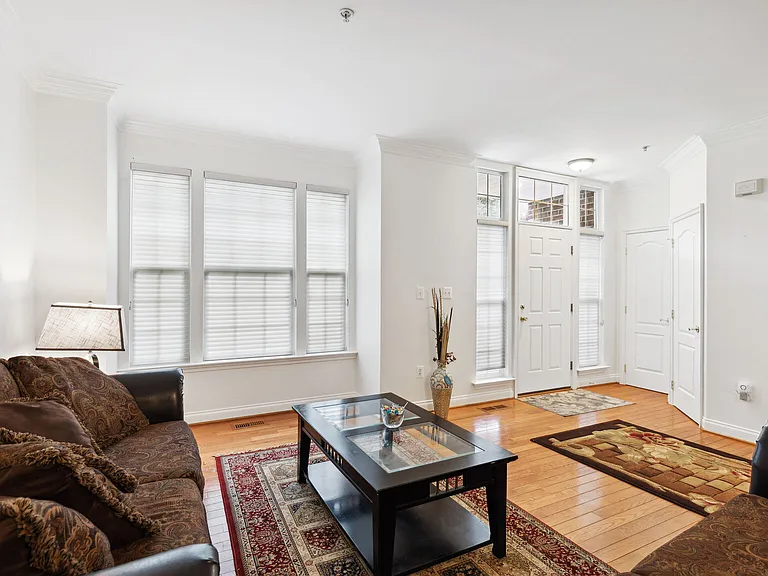 6005 Helmsman Way — Photo 5