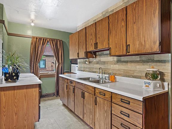 4th image of 3709 E Ryan ROAD