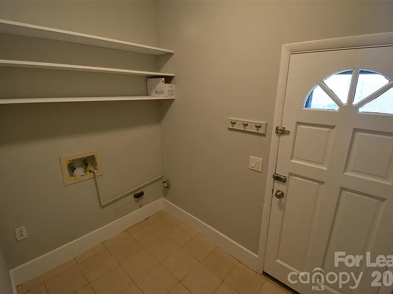 1422 Thermal Rd — Photo 35