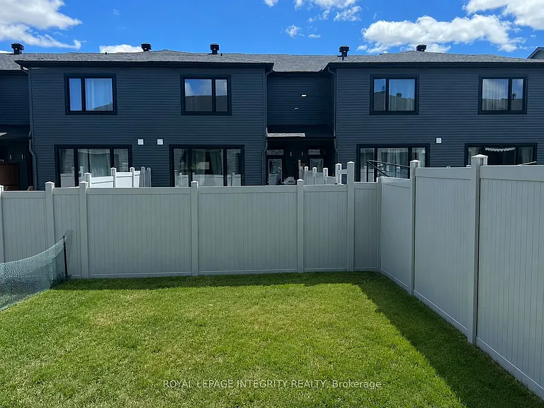 874 Paseana Pl — Photo 33