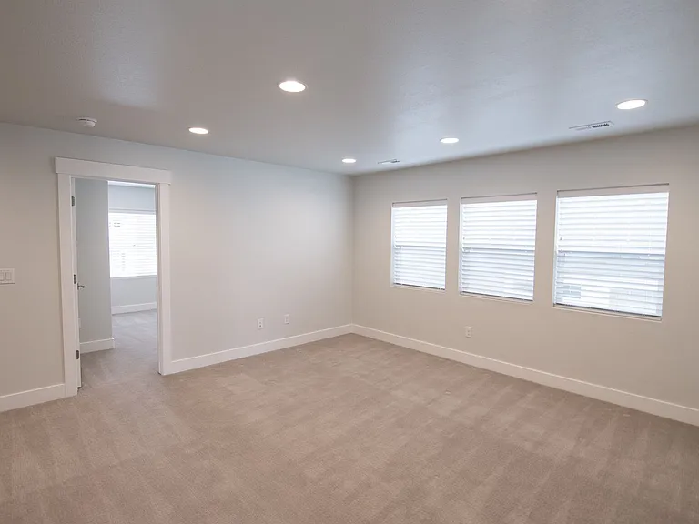 2034 E Pepper View Cir — Photo 33