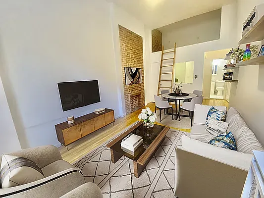 Rented by Compass | media 5