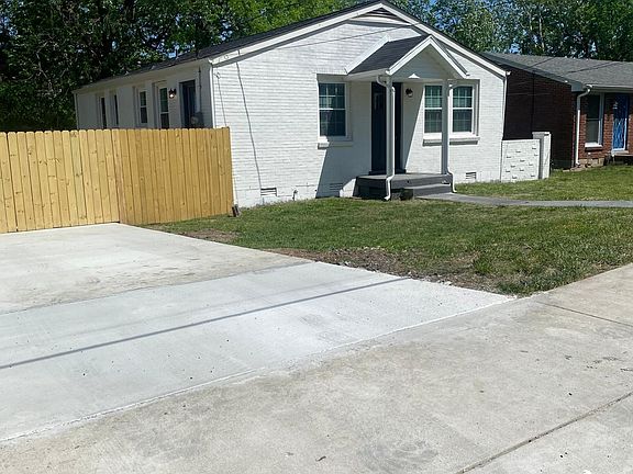 2nd image of 2216 Lindell Ave