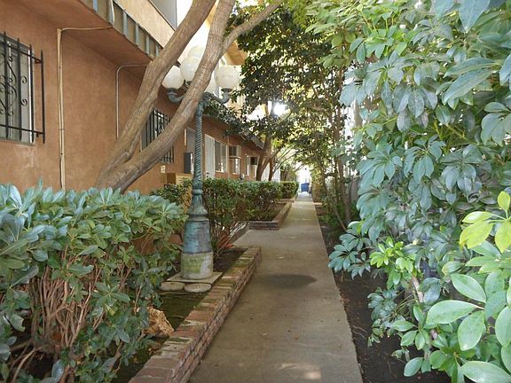 2nd image of 1208 P St APT 10