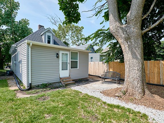 5th image of 6625 Bartmer Ave