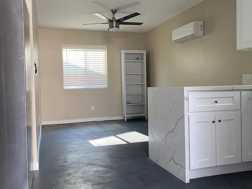 6146 Dorothy Dr
