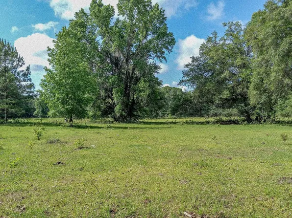 1146 SE Alfred Markham St, Lake City, FL 32025