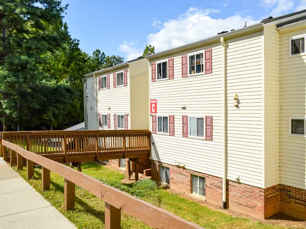 Pine Ridge Apartments, 95 Mills Gap Rd APT 2A, Asheville, NC 28803