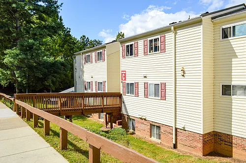 Pine Ridge Apartments Photo 1