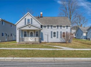 994 Chestnut St, Grafton, OH 44044