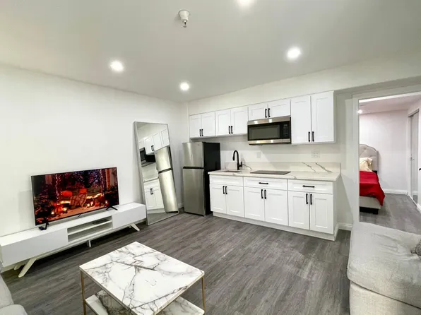 4021 W 133rd St, Hawthorne, CA 90250