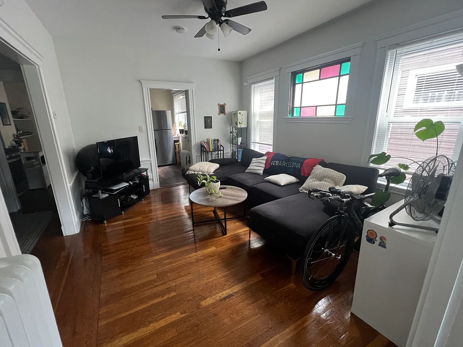 2 bed, 880 sqft, $2,500 — Photo 3
