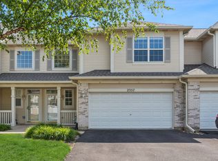 2357 Sunshine Ln, Aurora, IL 60503