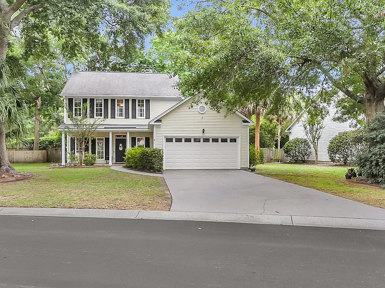 1338 Horseshoe Bnd — Photo 1
