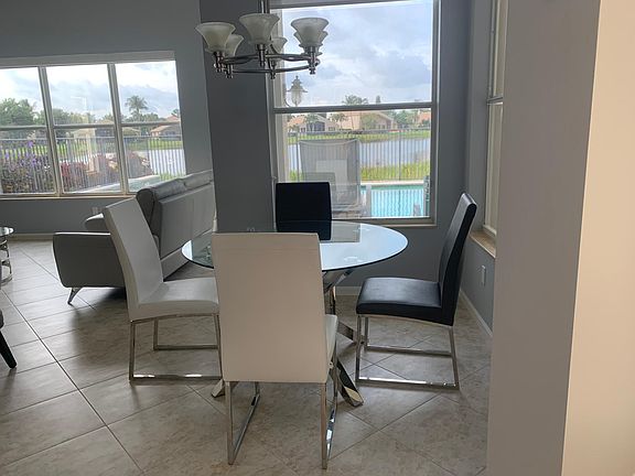 5th image of 9753 Baywood Park Ln