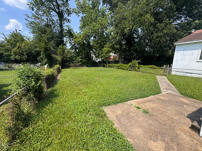 13 Magnolia Pl — Photo 16