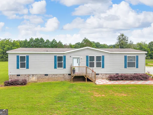 127 Georgia Dr, Hartwell, GA 30643