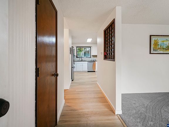 5th image of 1590 Tierra Lynn Dr