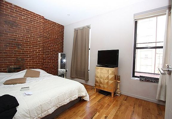 4th image of 164 E 112th St APT 5B